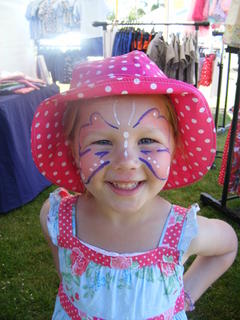 Emma in Kruizey's Sun Hat